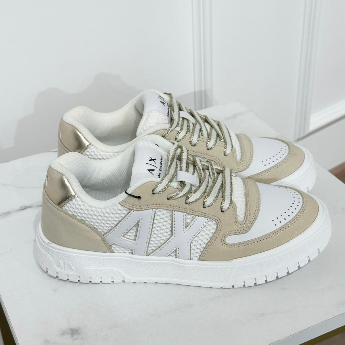 Armani Exchange Sneakers in Pelle Con Lacci Colorati