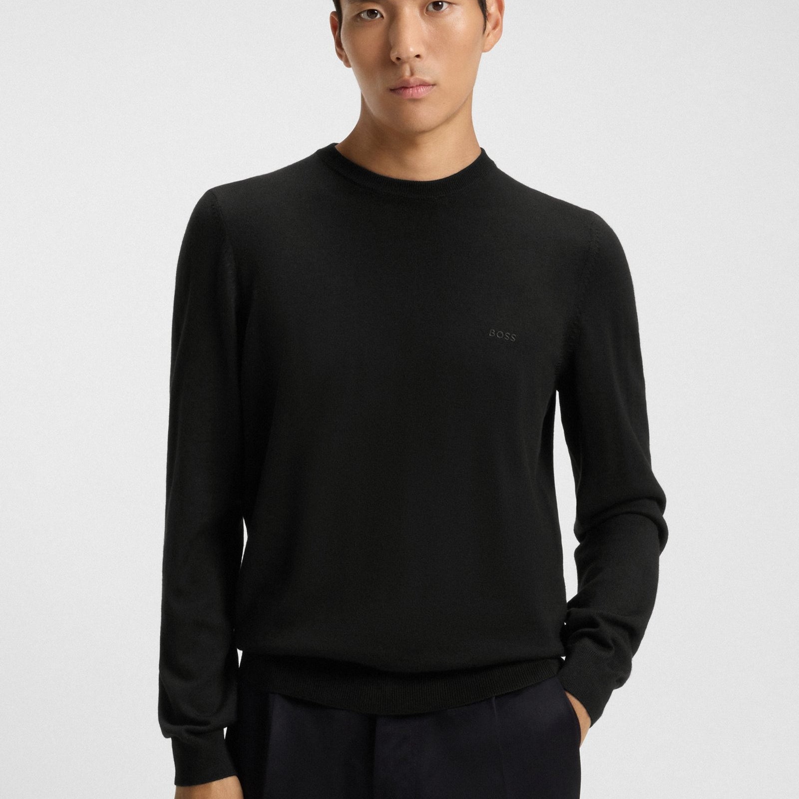 Boss Maglia Regular Fit in Lana Vergine con Logo Ricamato