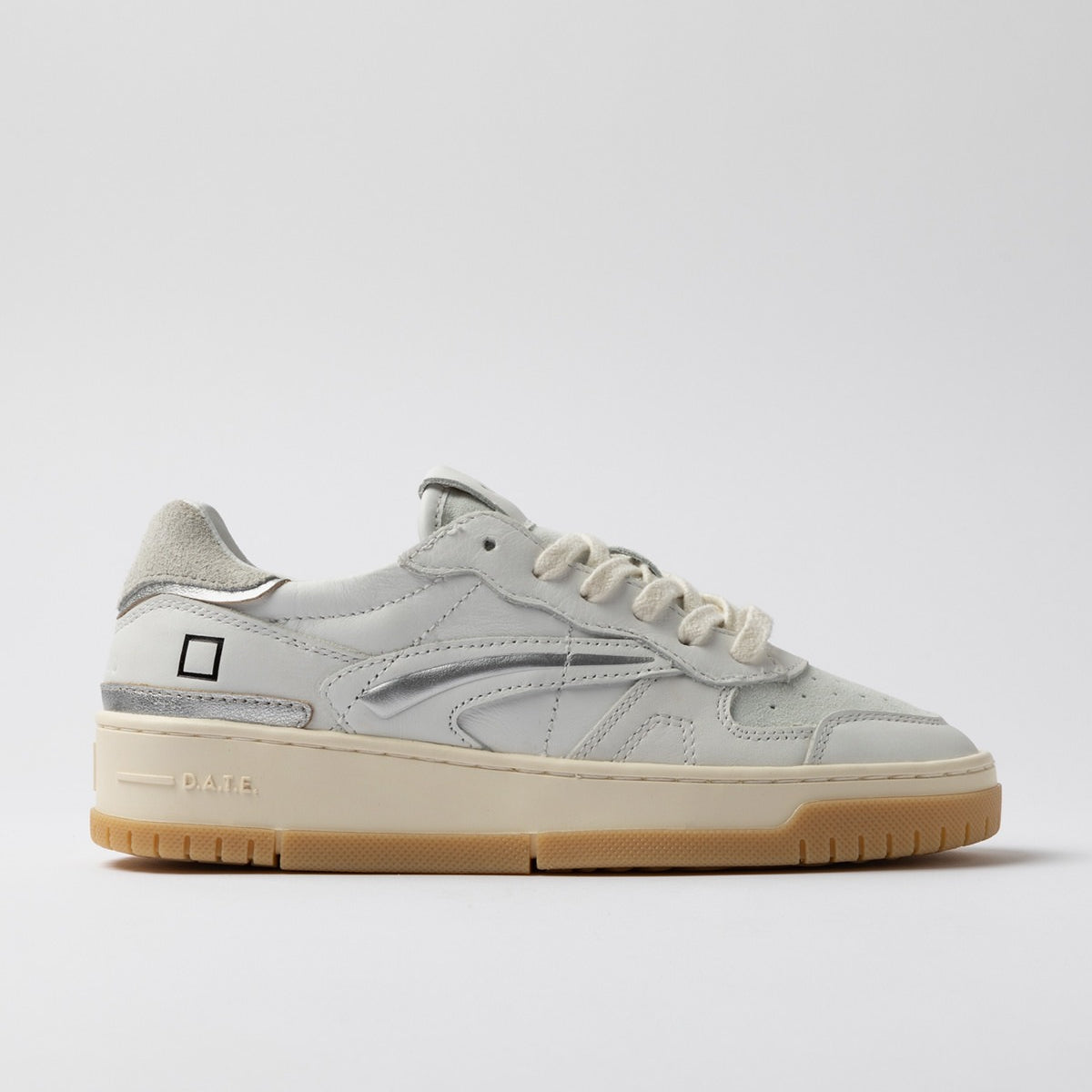 D.A.T.E. Sneakers Bassa in Pelle Bianco con Dettagli Argento