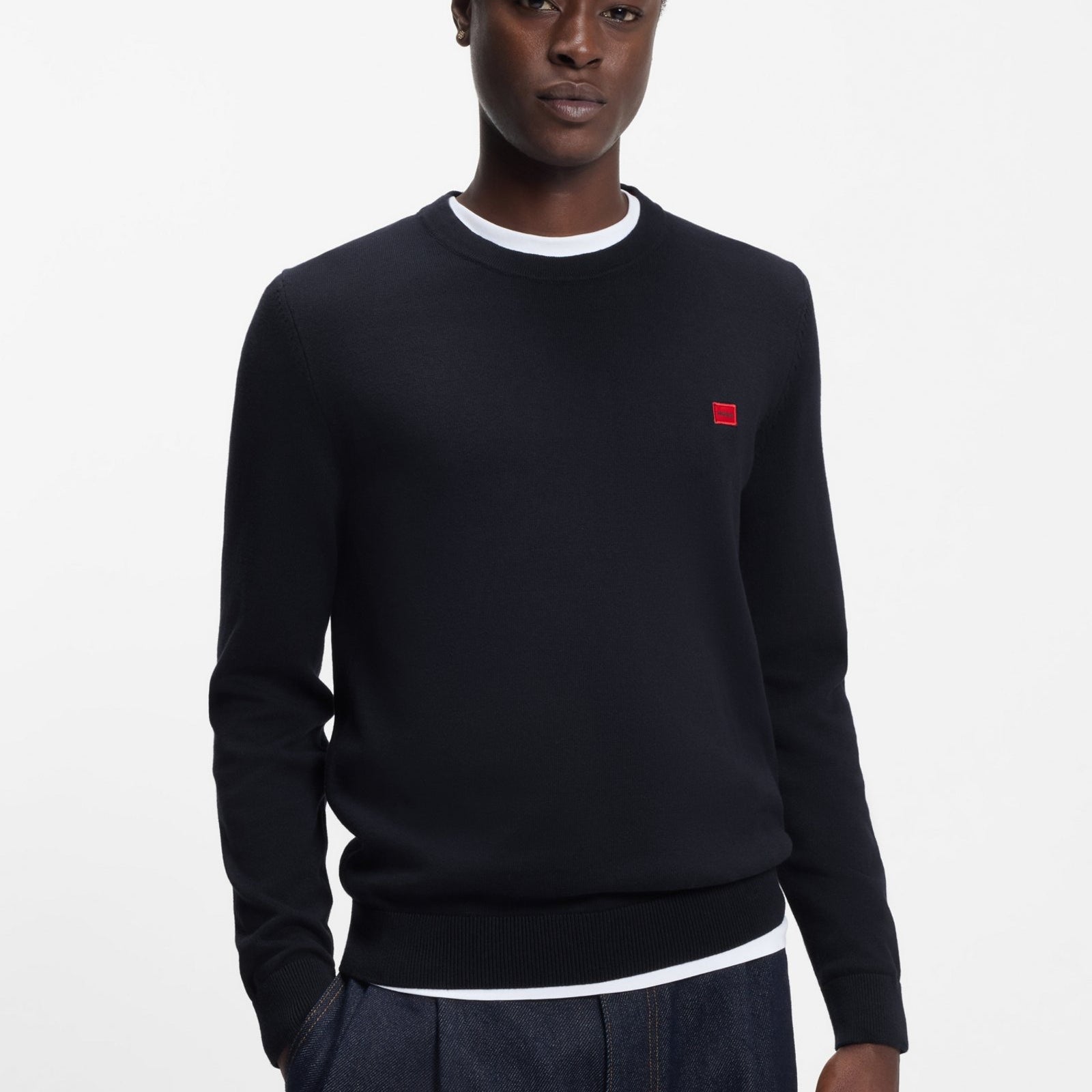 HUGO Maglia Maglione in Cotone con Etichetta con Logo Rossa