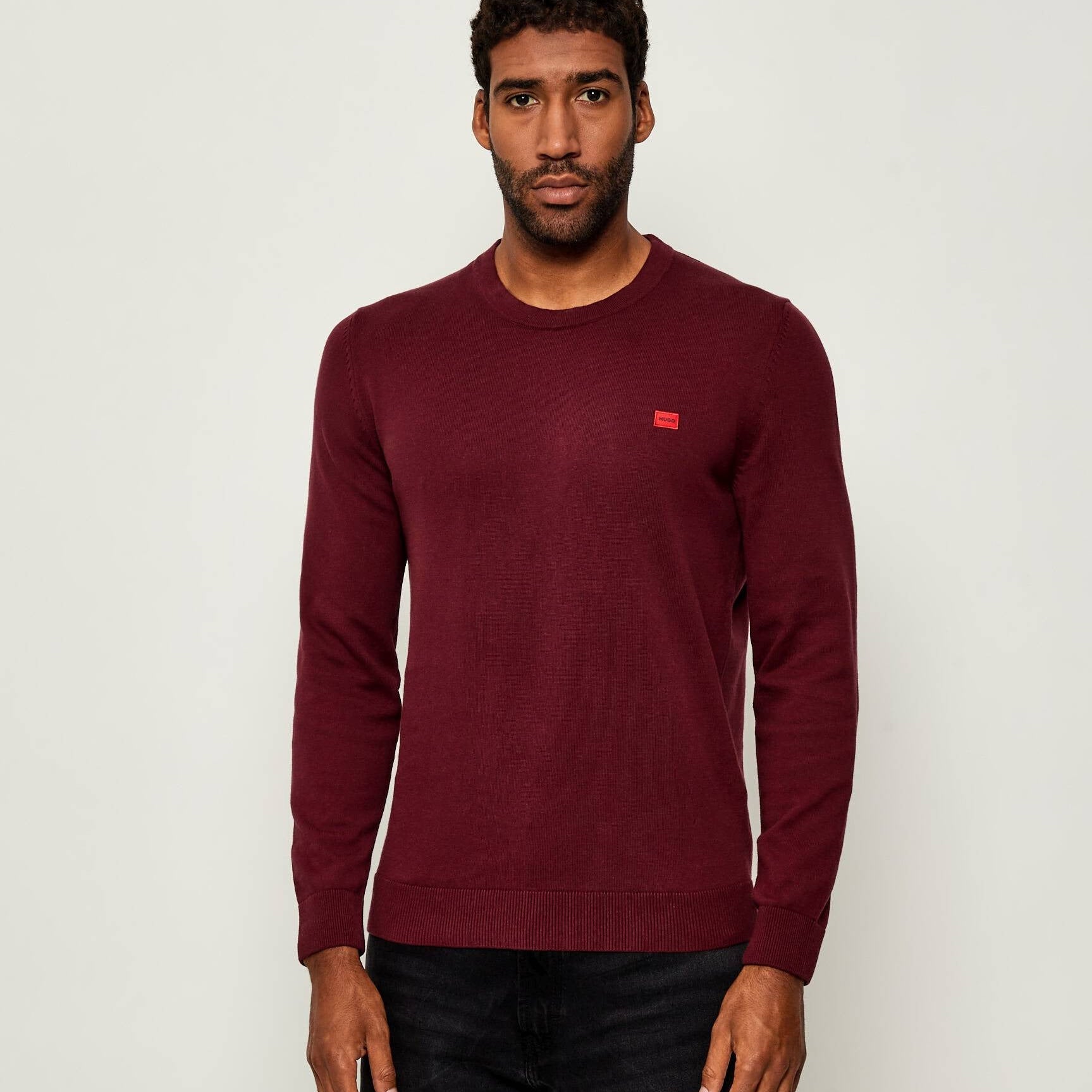 HUGO Maglia Maglione in Cotone con Etichetta con Logo Rossa