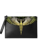 Marcelo Burlon Pochette County of Milan con Cinturino da Polso Nero/Giallo