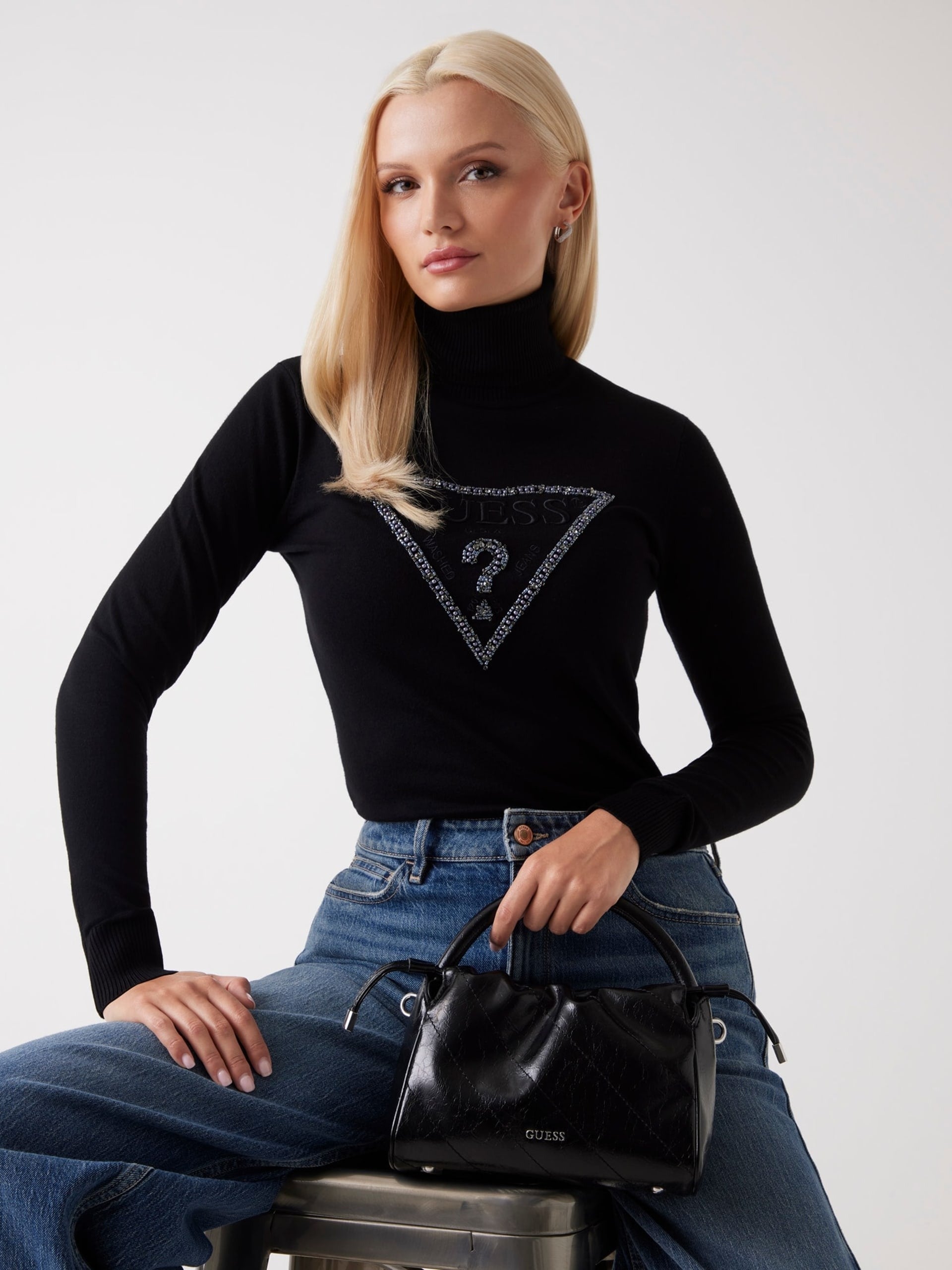 Guess Maglione Collo Alto Logo Triangolo