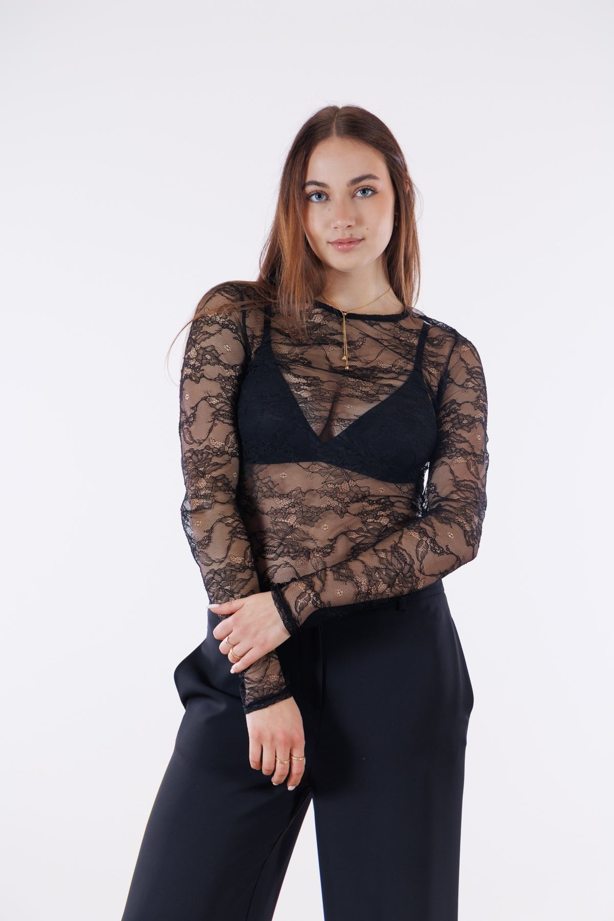 Le Streghe Maglia in pizzo Nero