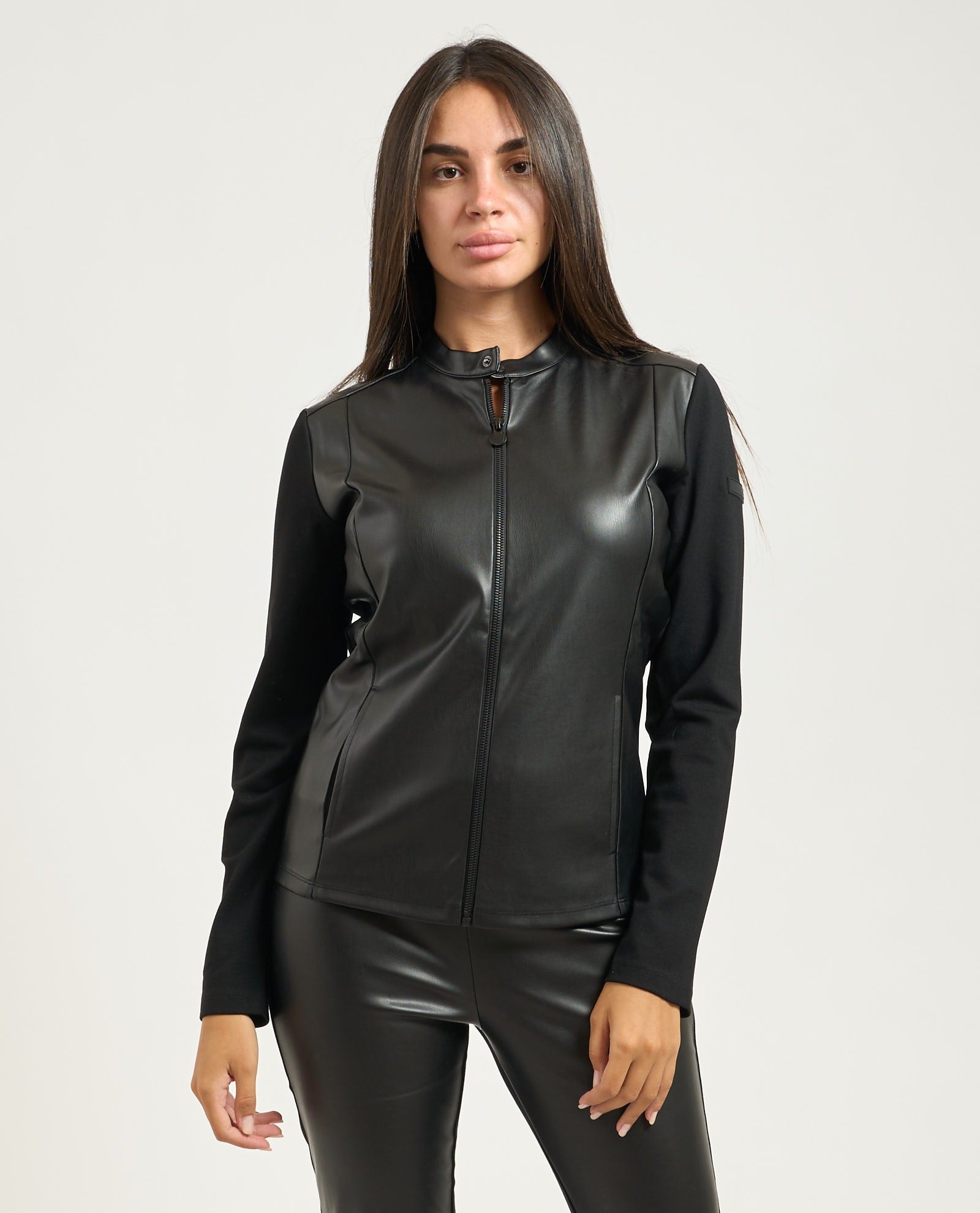 Armani EA7  Felpa in Jersey é Pelle Sintetica 
Nero