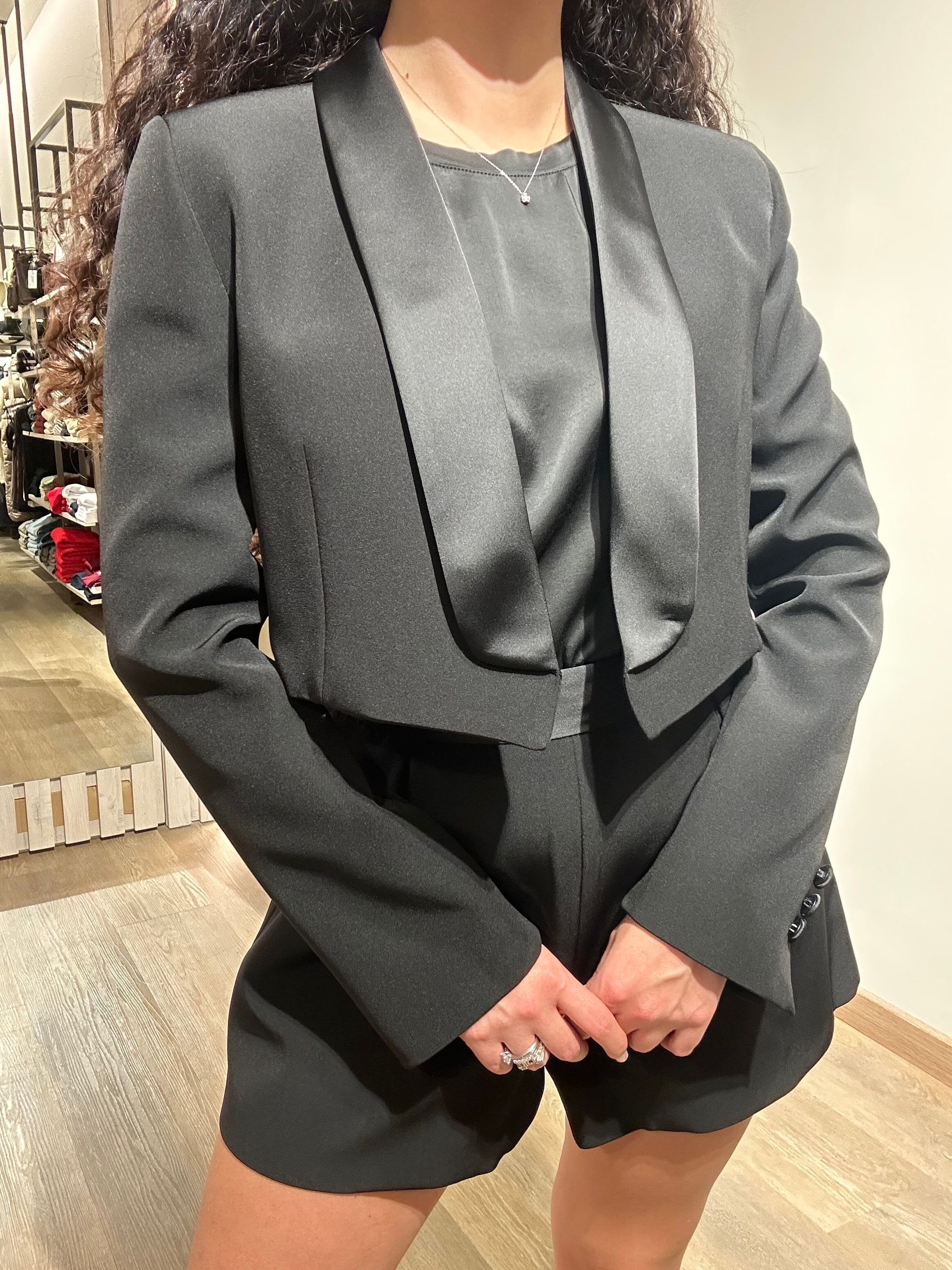 Vicolo Giacca Crop con Raso NerO