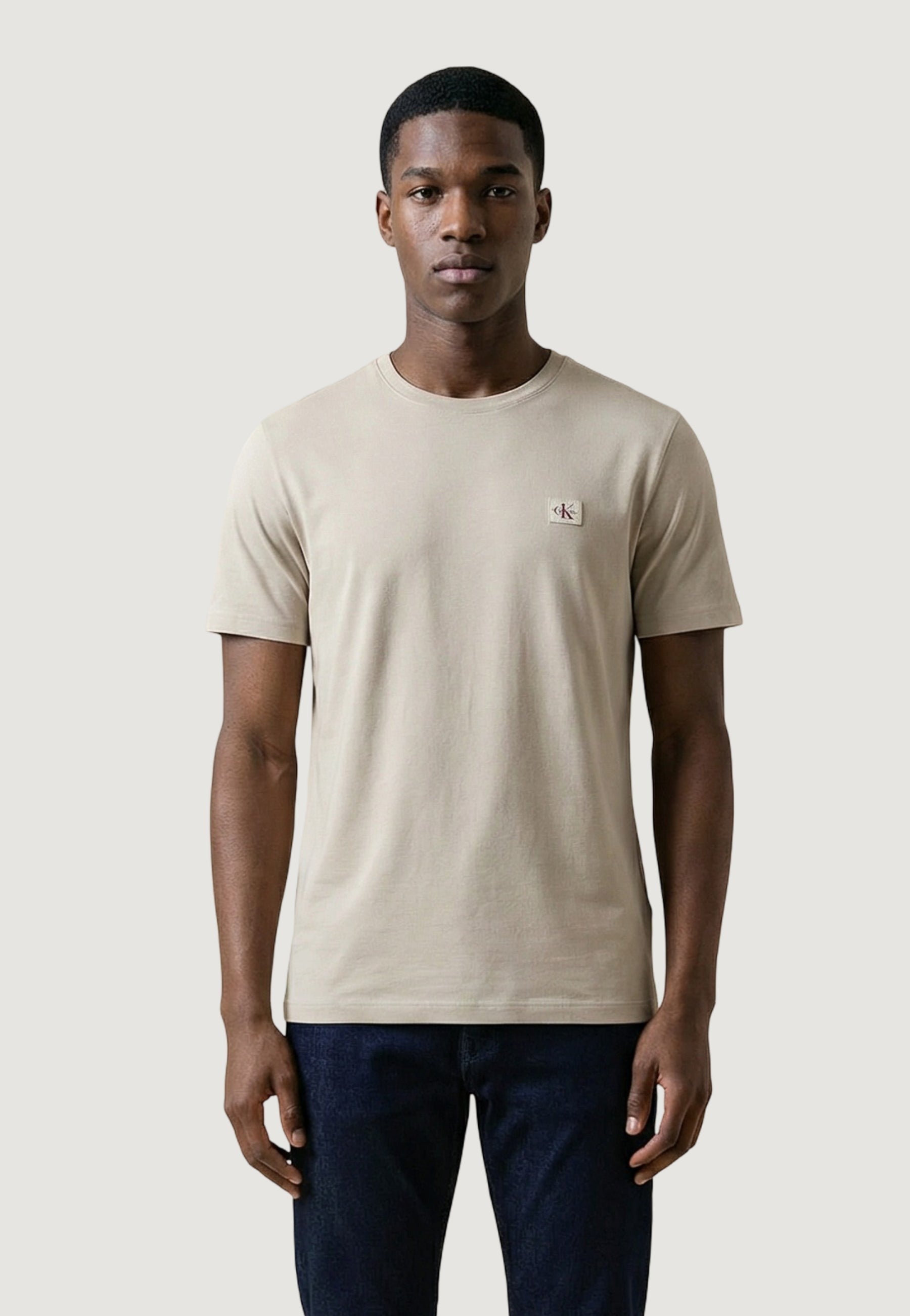 Calvin Klein Jeans T-shirt in Cotone con Stemma
Beige