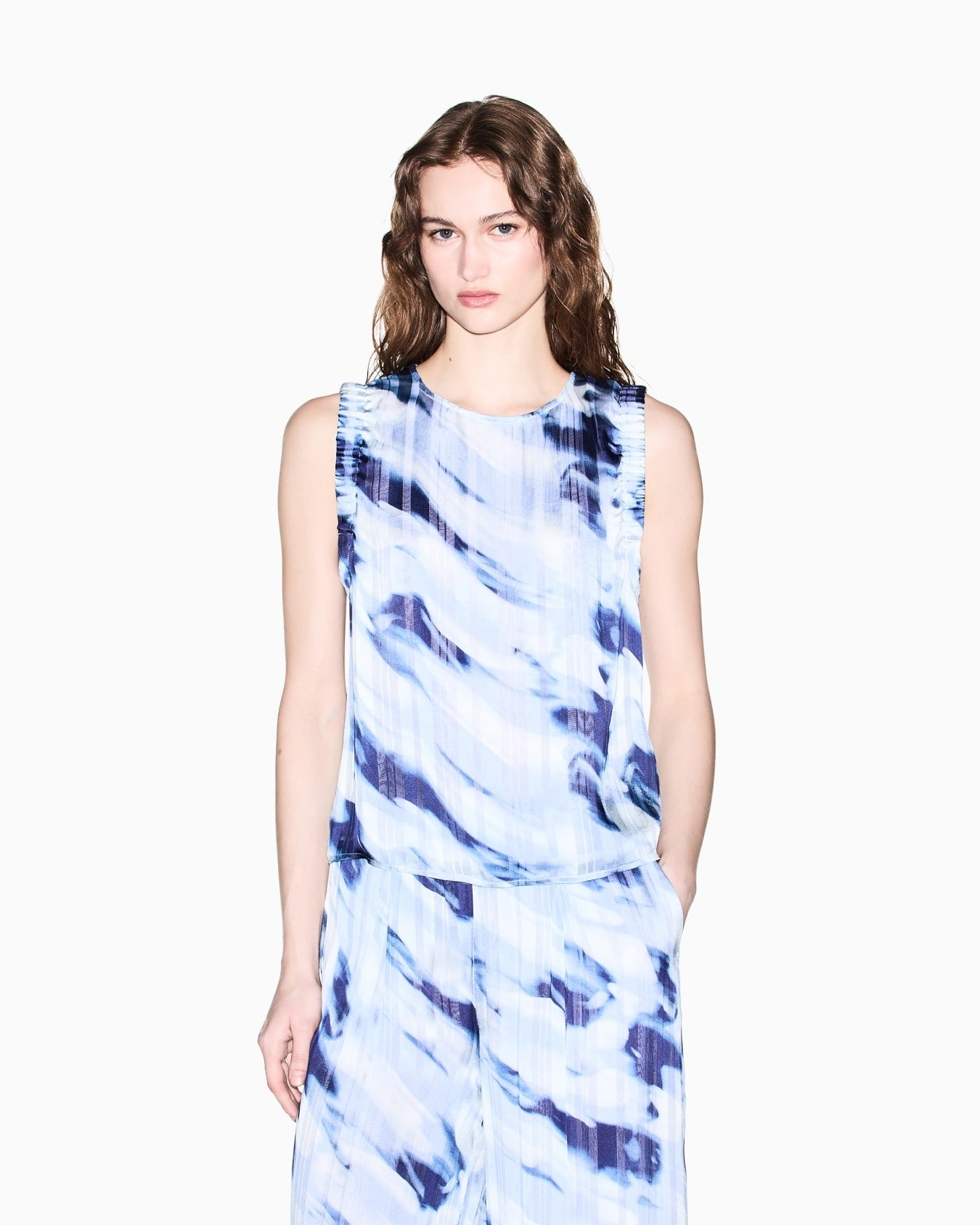 Armani Exchange Top Georgette Leggera a Righe Stampate