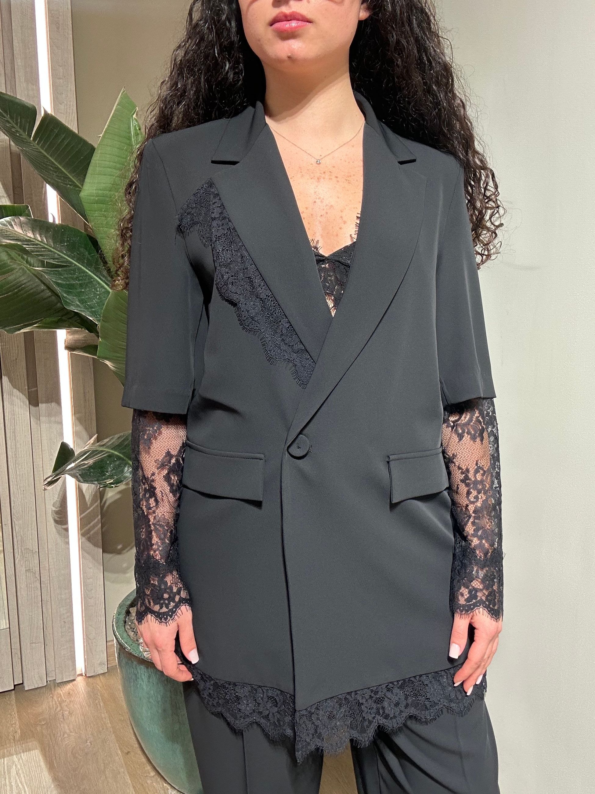 Le Streghe Giacca in Pizzo Nero