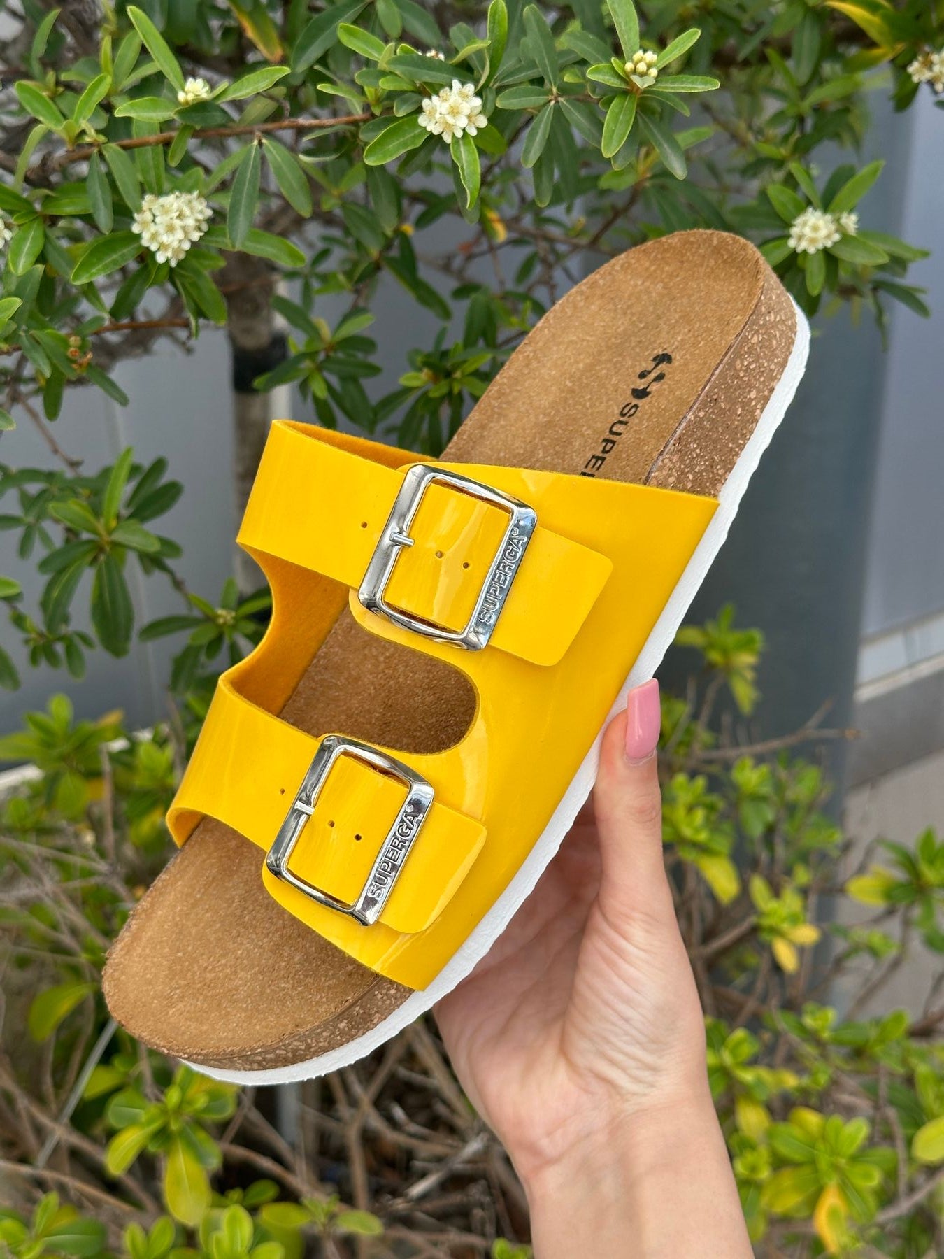 Superga Ciabatte con Doppia Fibbia Regolabile Lucida