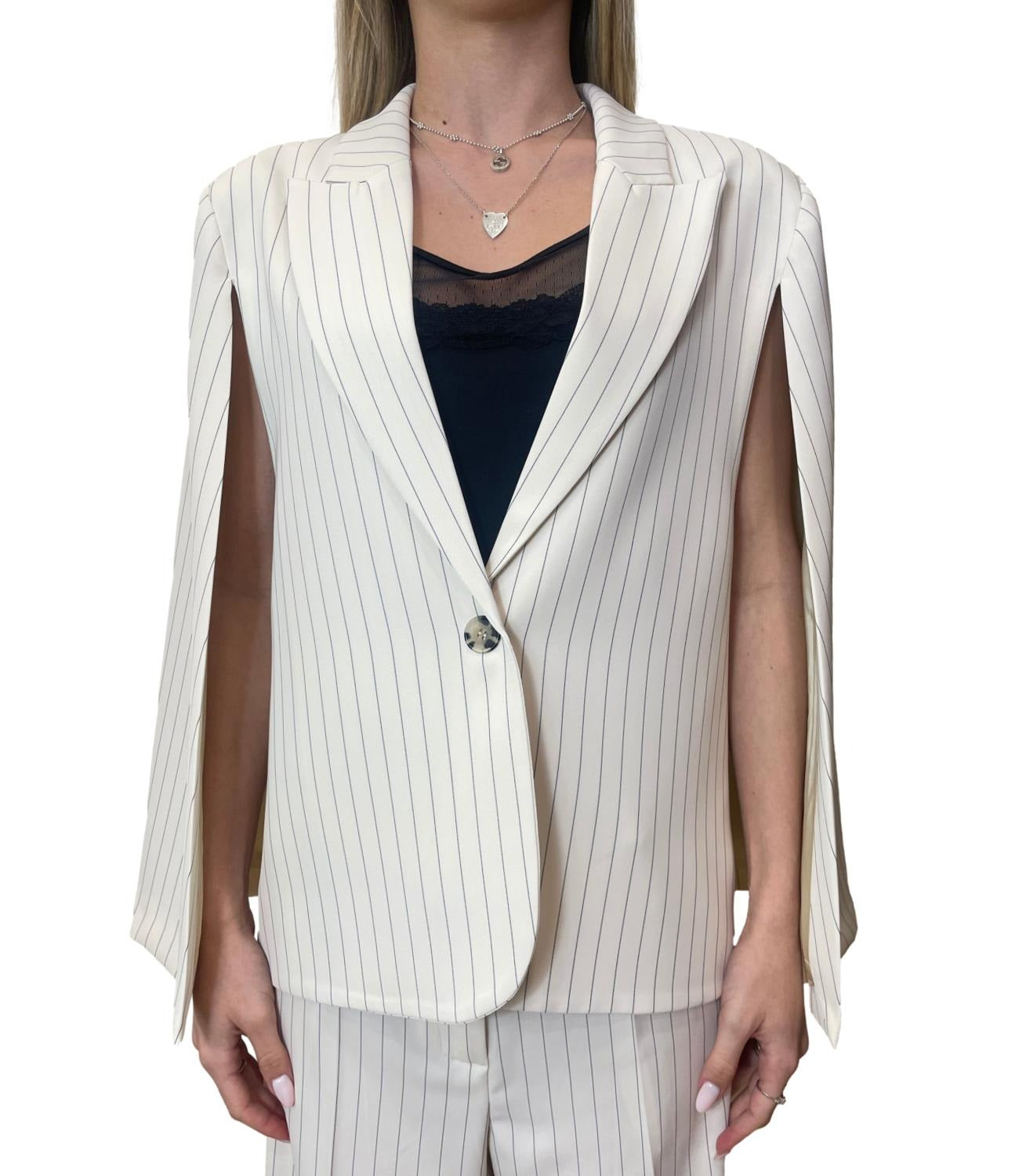 Vicolo Giacca Mantella Gessata 
Beige