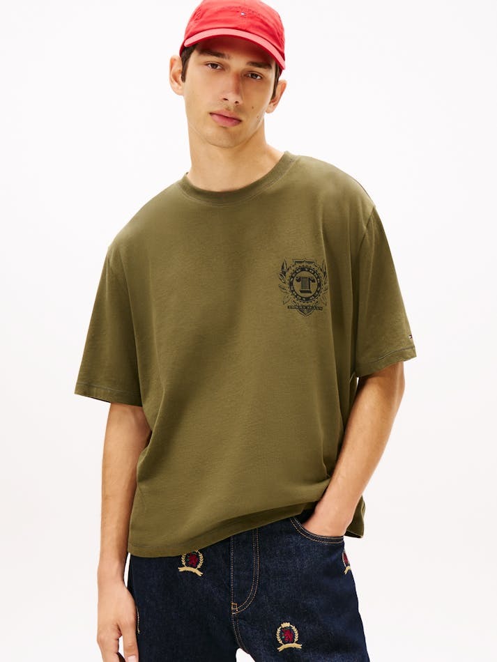 Tommy Jeans T-shirt con Stampa sul Petto
Verde Militare