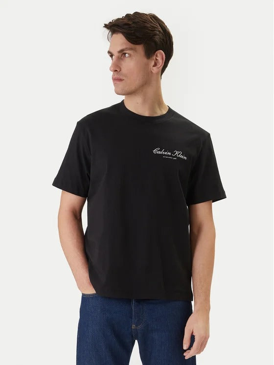 Calvin Klein Jeans T-shirt con Ricamo Logo sul Petto
Nero