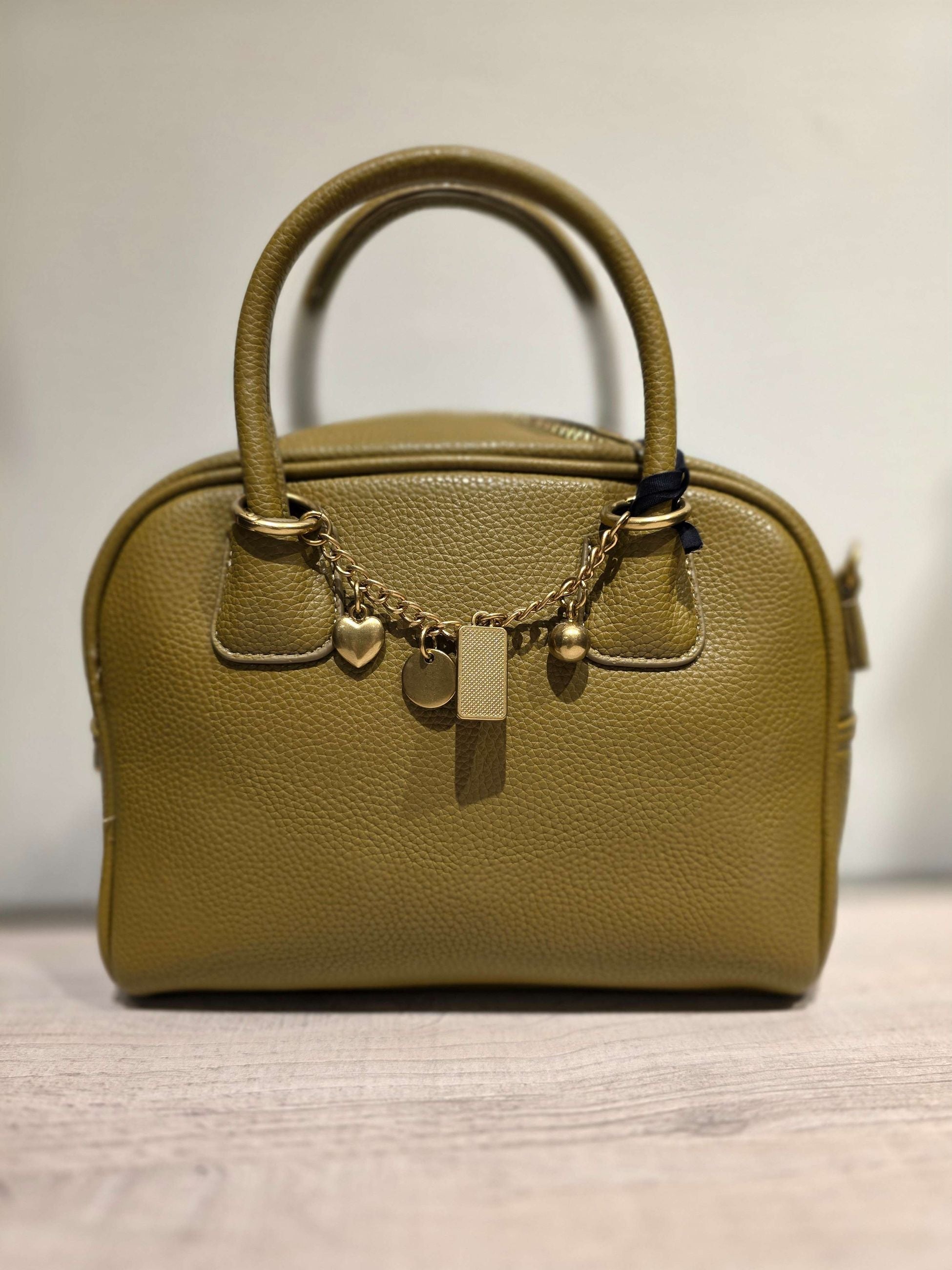 Vicolo Borsa Slide Small Charm in Ecopelle Martellata