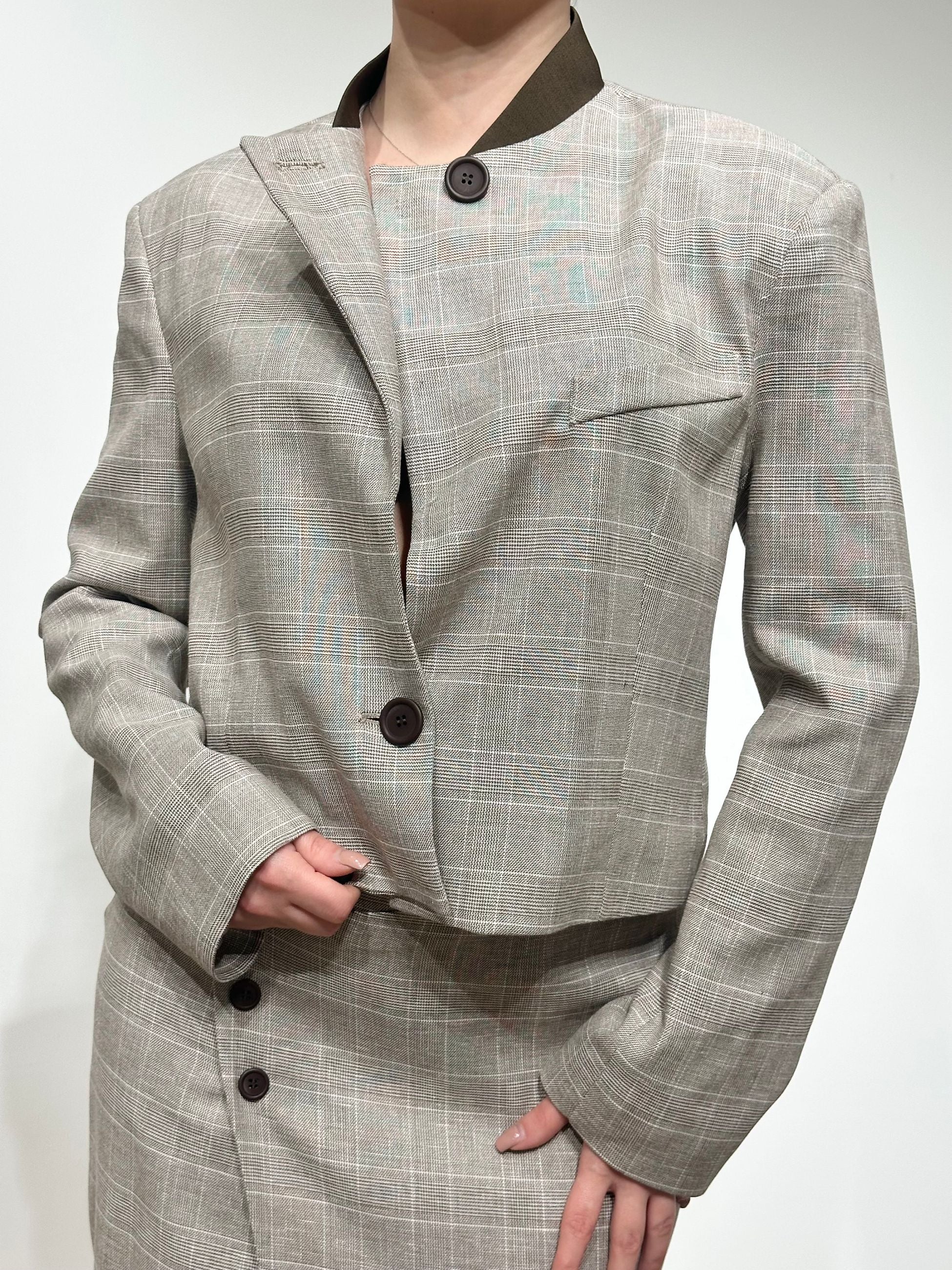 Le Streghe Giacca con Collo Classico 
Beige