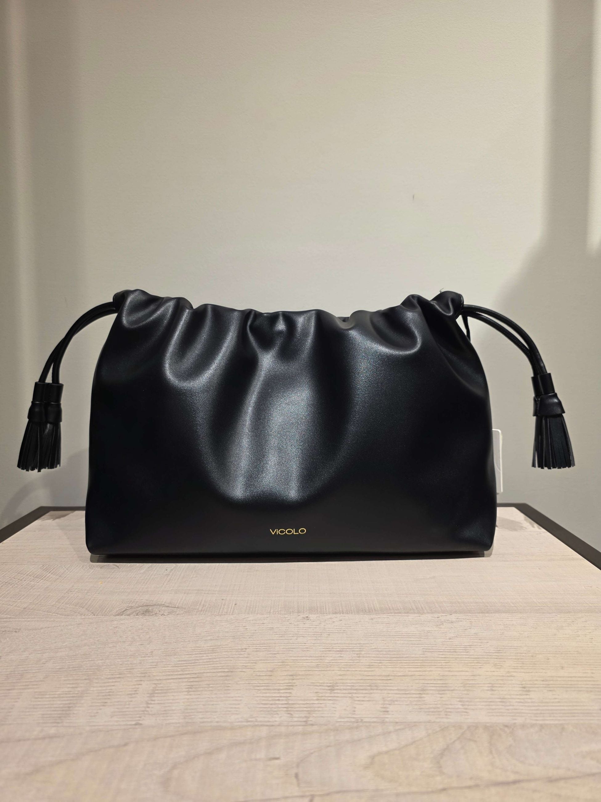 Vicolo Borsa Tassel Maxi Bag in Ecopelle