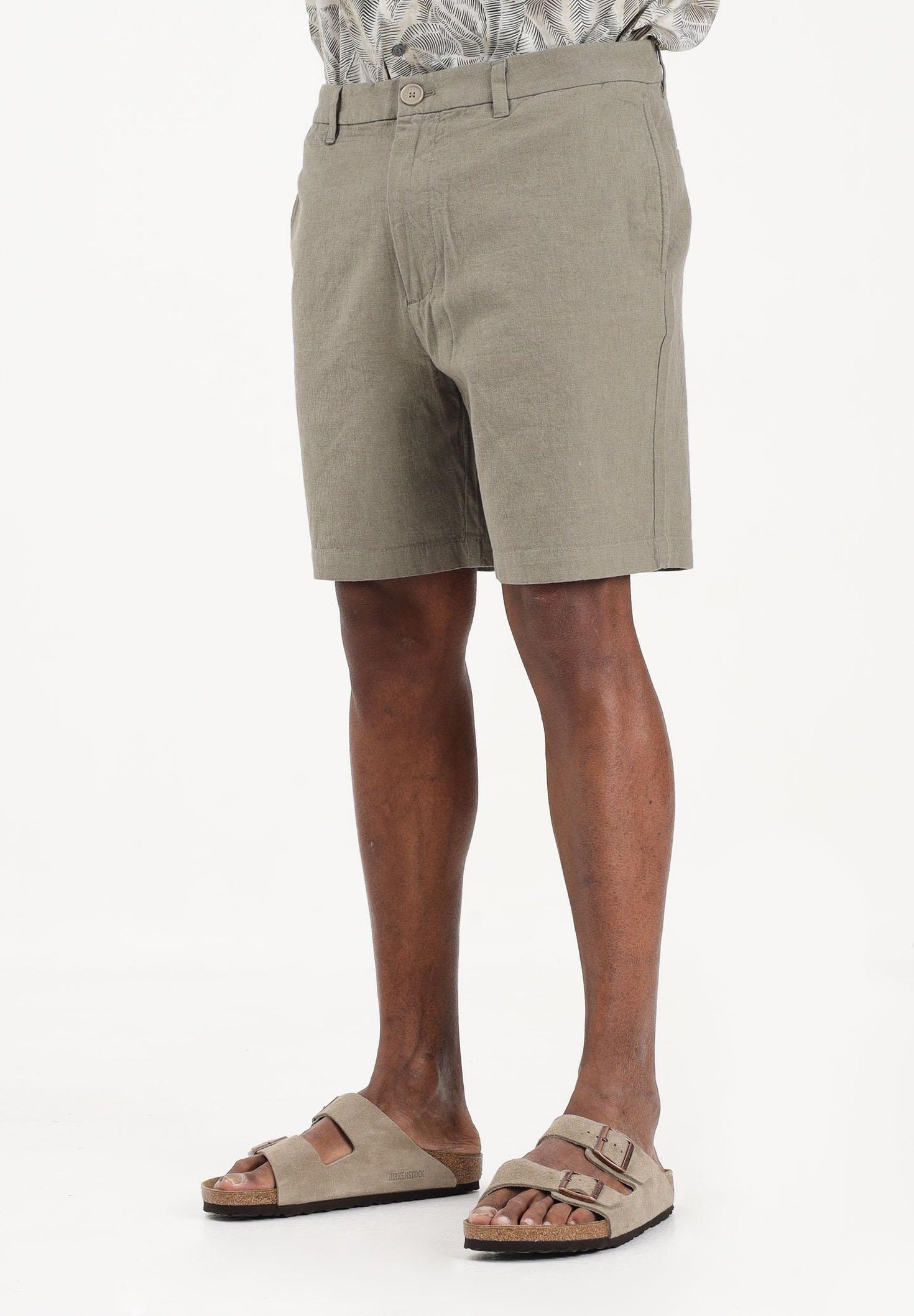 Armani Exchange Short in Lino 
Verde Militare