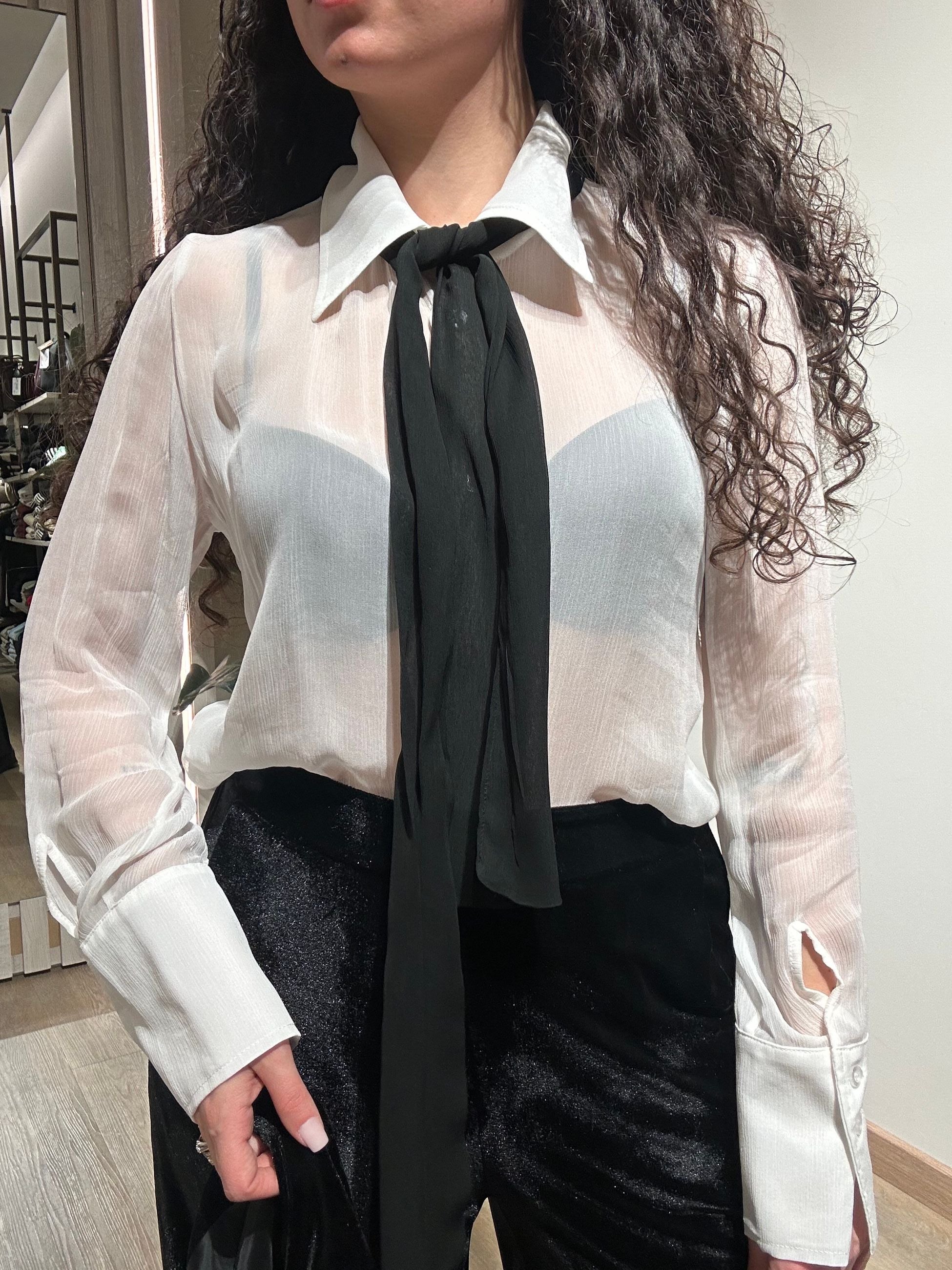 Le Streghe Camicia con cravatta