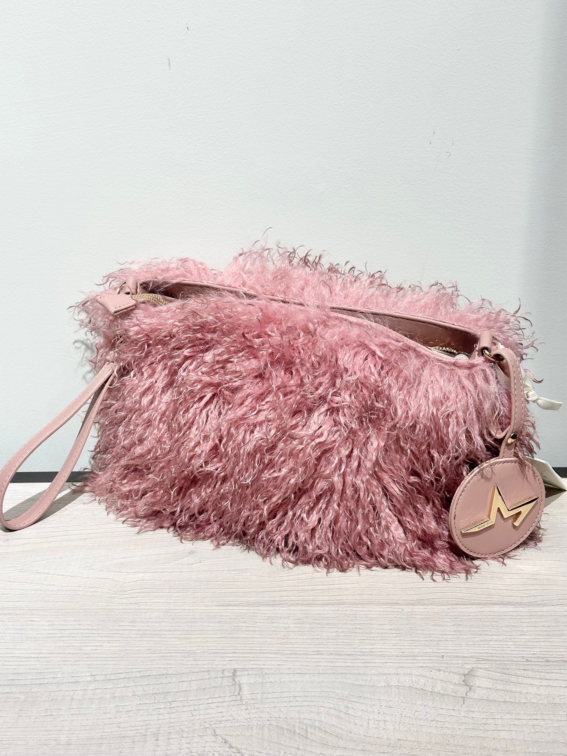 Marc Ellis Pochette