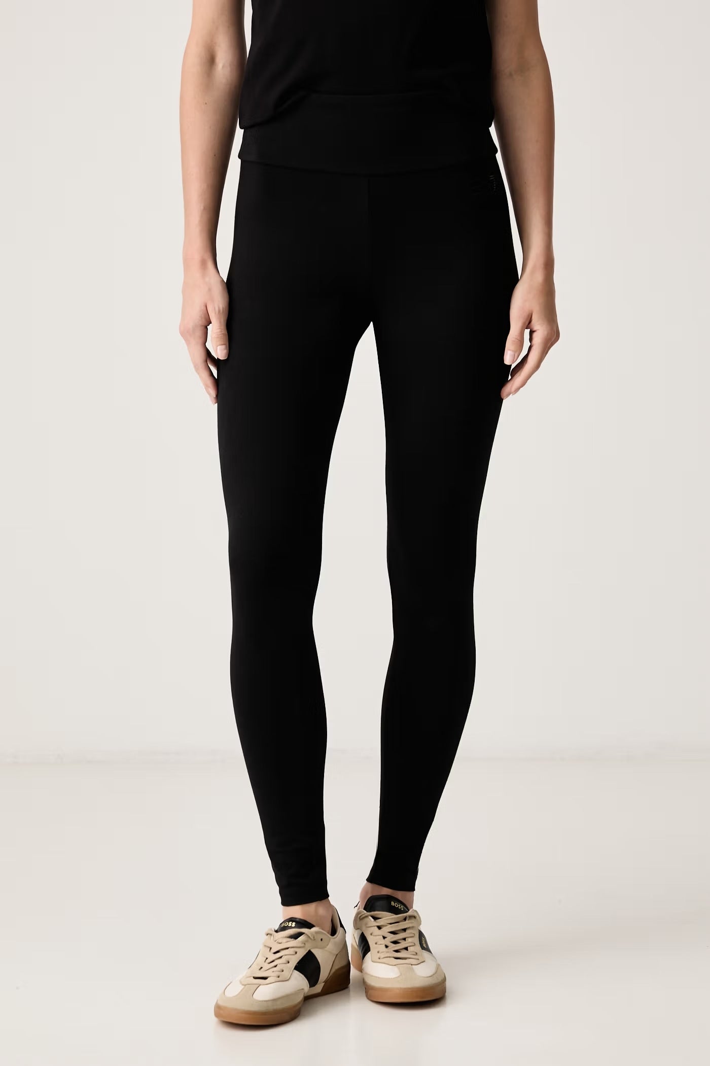 Armani EA7 Leggings con Logo Tono su Tono Nero