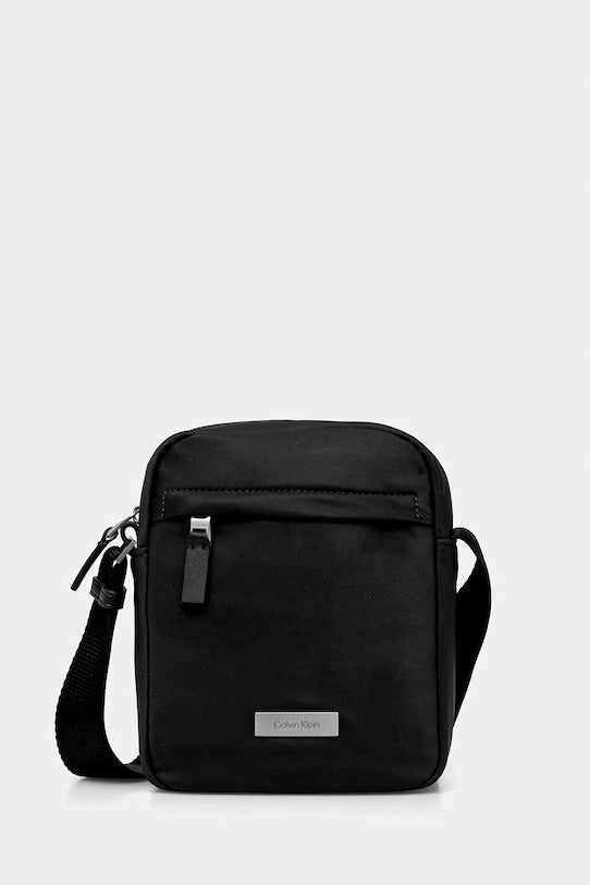 Calvin Klein Borsello Realizzato in Tessuto 
Nero